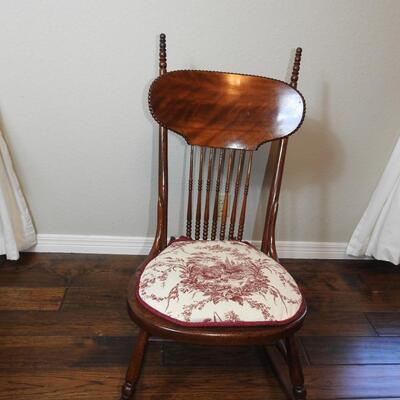 Armless Granny Rocking Chair