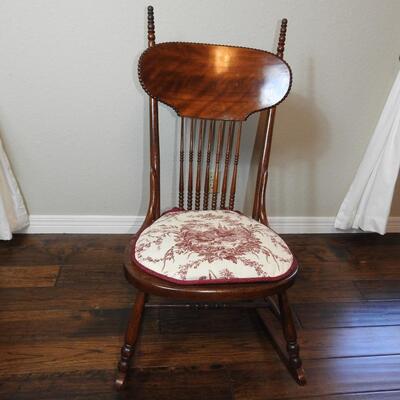 Armless Granny Rocking Chair