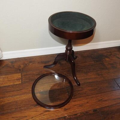 Shadowbox table