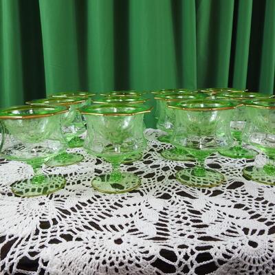Cambridge etched uranium Vaseline glass shrimp glasses. Set of 12