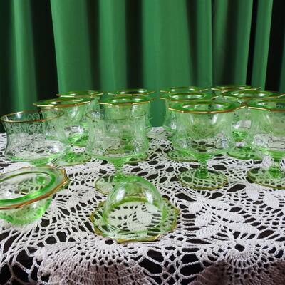 Cambridge etched uranium Vaseline glass shrimp glasses. Set of 12
