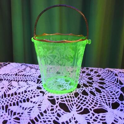 Cambridge uranium glass ice bucket and candle stick holders
