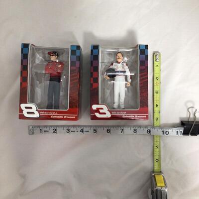 (24) NASCAR | Dale Earnhardt Collectibles