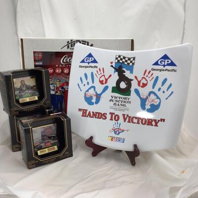 (28) NASCAR | Miniature Hoods | Collectibles
