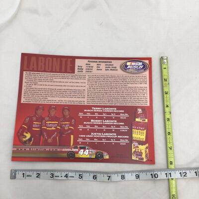 (41) NASCAR | 90+ Nascar Driver Cards