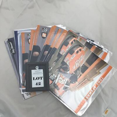 (42) NASCAR | 35+ Tony Stewart Driver Cards