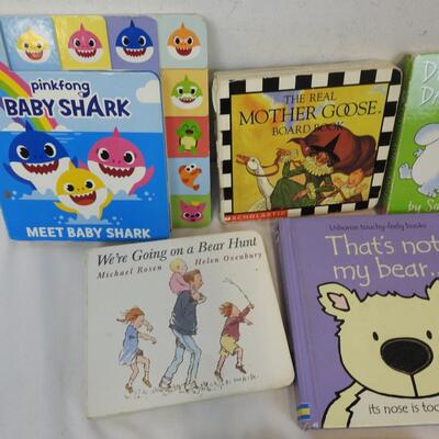 22 Board Books, Kids Books, Baby Shark, We're Going on a Bear Hunt