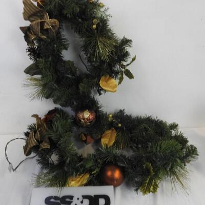 Green Holiday Garland, Lighted, Works