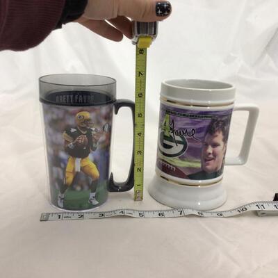 (62) PACKERS | Brett Farve Framed Photograph | Drinkware