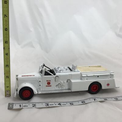 (77) ERTL | Hershey Boxed ERTL car | Ertl Fire Truck