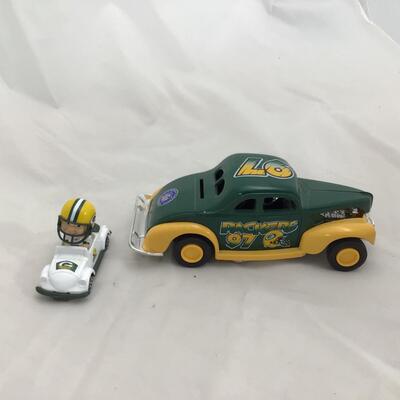 (78) PACKERS | Packers 97 Collector Car | Miniature Packer car with Bobblehead