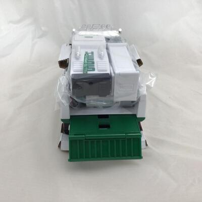 (80) HESS | Dump Truck and Loader