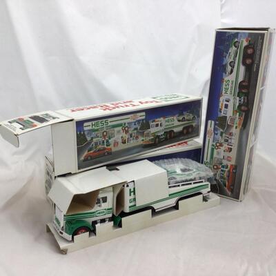 (81) HESS | Truck and Racer Set