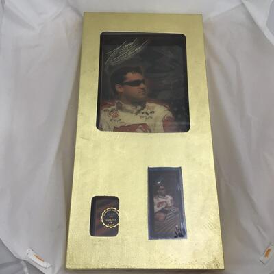 (84) NASCAR | Factory Sealed Tony Stewart Plaque