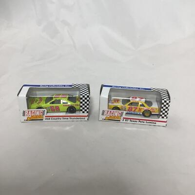 (87) NASCAR | Mixed Group of different Racing Car Collectibles