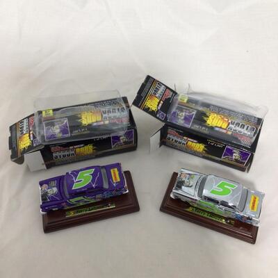 (87) NASCAR | Mixed Group of different Racing Car Collectibles
