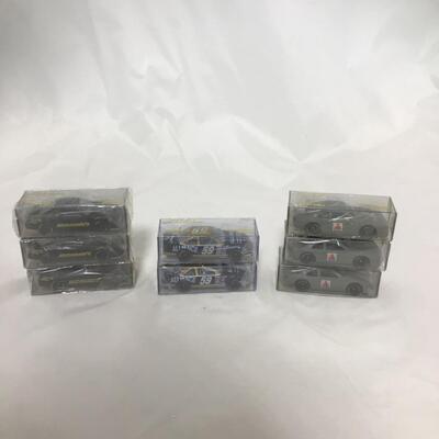 (87) NASCAR | Mixed Group of different Racing Car Collectibles