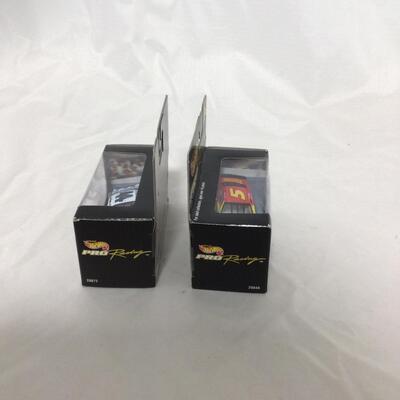 (87) NASCAR | Mixed Group of different Racing Car Collectibles