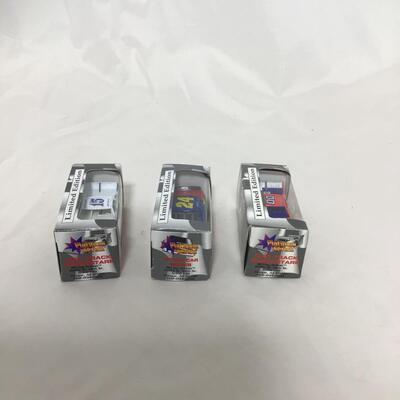 (87) NASCAR | Mixed Group of different Racing Car Collectibles