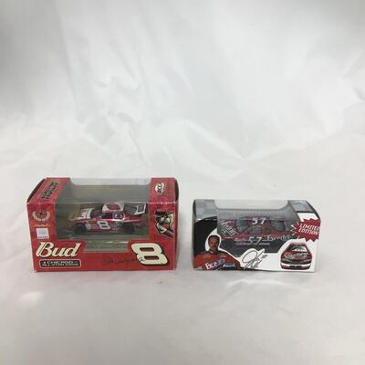 (87) NASCAR | Mixed Group of different Racing Car Collectibles