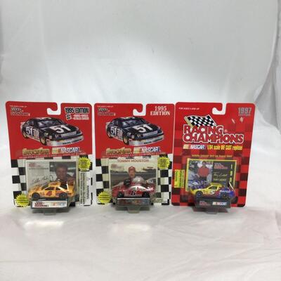 (88) NASCAR | Mixed Group of Racing Champions Cars