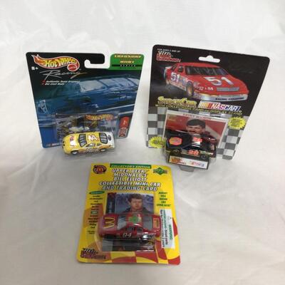 (89) NASCAR | Mixed Group of Racing Collectible Cars