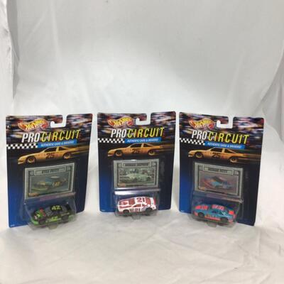 (90) NASCAR | Mixed Group of Nascar Racing Collectible Cars