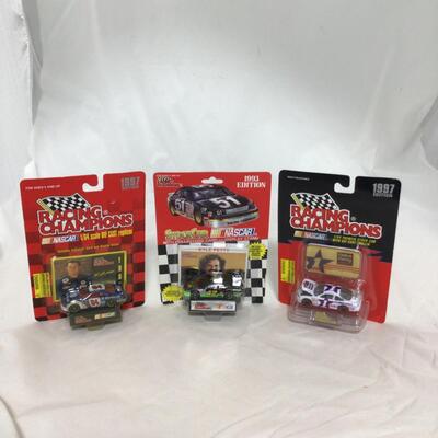 (90) NASCAR | Mixed Group of Nascar Racing Collectible Cars