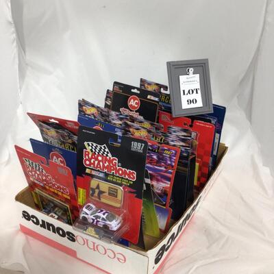 (90) NASCAR | Mixed Group of Nascar Racing Collectible Cars