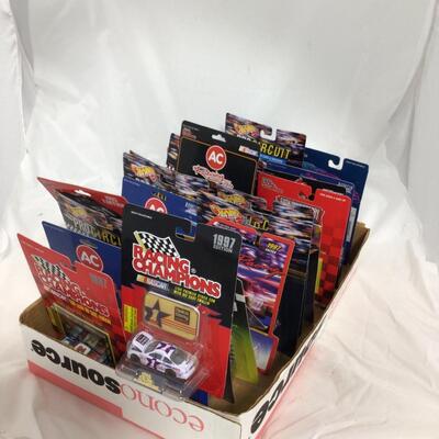 (90) NASCAR | Mixed Group of Nascar Racing Collectible Cars