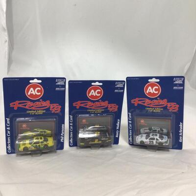 (90) NASCAR | Mixed Group of Nascar Racing Collectible Cars
