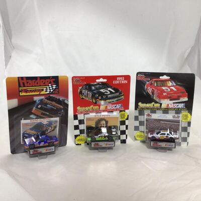 (96) NASCAR | Mixed Group of different Racing Car Collectibles
