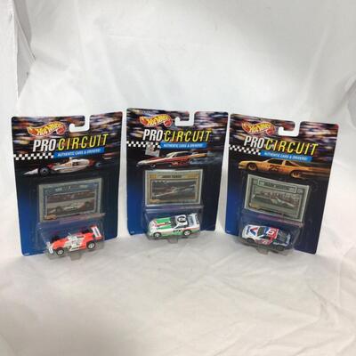 (96) NASCAR | Mixed Group of different Racing Car Collectibles