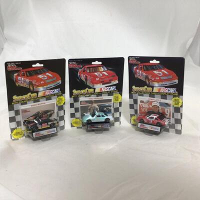 (100) NASCAR | Mixed Group of Racing Champions Collector Cars