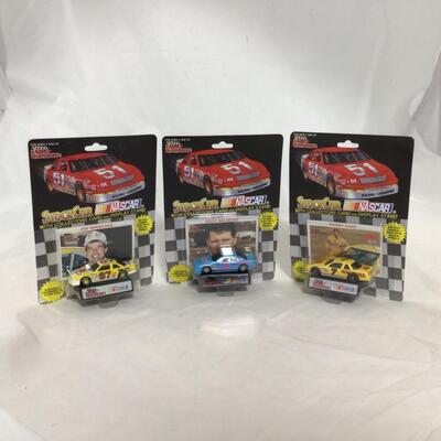 (100) NASCAR | Mixed Group of Racing Champions Collector Cars