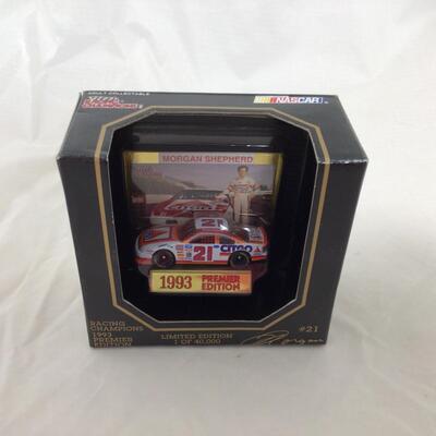 (104) NASCAR | Signed Morgan Shepherd Racing Champions 1993 Premier Edition