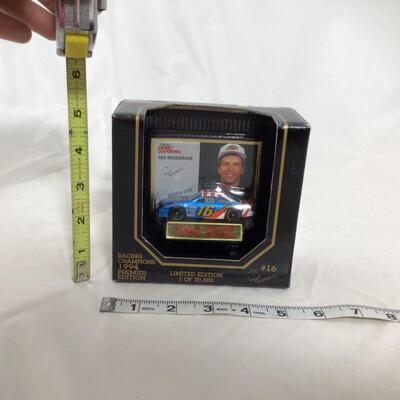 (106) NASCAR | Signed Ted Musgrave Racing Champions 1994 Premier Edition