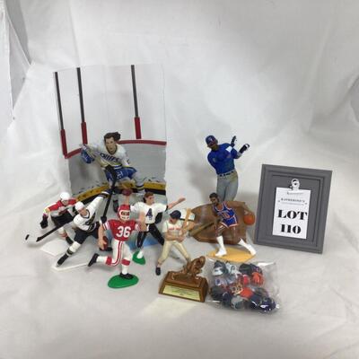(110) SPORTS | Mixed Group of Sports figures