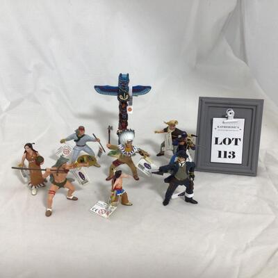 (113) PAPO | Mixed Group of Wild West, Cowboys, and Indian Figures