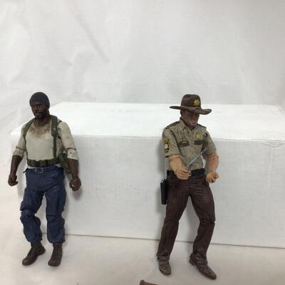 (114) TOYS | Mixed Group of Action Figures | Walking Dead
