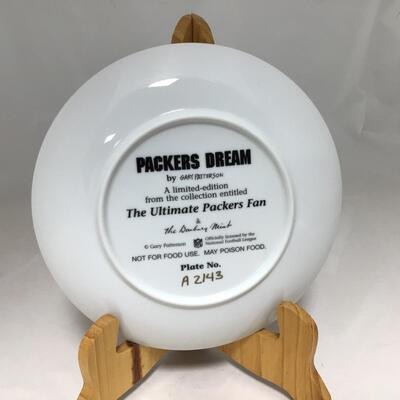 (117) FOOTBALL | Mixed Group of Football Collector Plates
