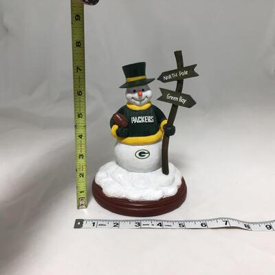 (128) PACKERS | Mixed Group of Packers and Football Christmas