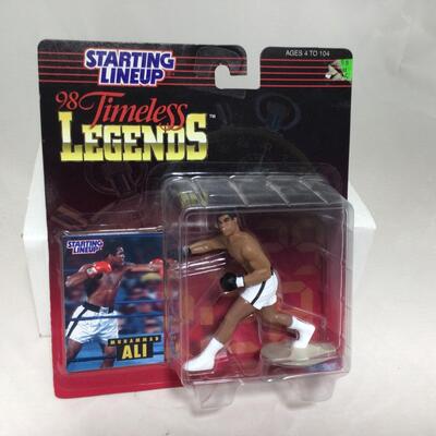 (136) STARTING LINEUP | Joe Montana, Sugar Ray Lenard, Geordie Howe, and Mahabad Ali Figure