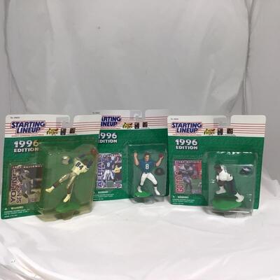 (142) STARTING LINEUP | 1996 / 1997 Football Figures