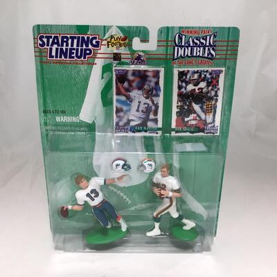 (144) STARTING LINEUP | Football Figures
