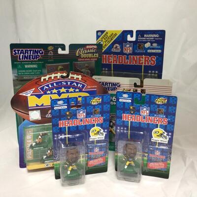 (149) PACKERS | Mixed Group of Packers Figures