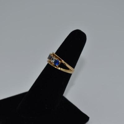 10kt Gemstone Ring