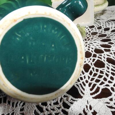 Oh vintage hall McCormick tea pot with lid and infuser.