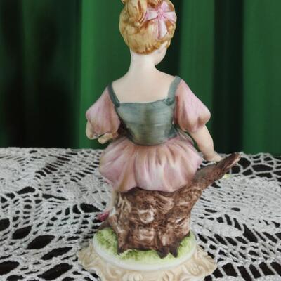 Vintage Lefton figurine