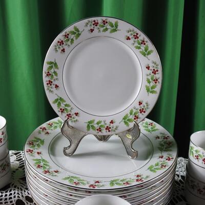 Gibson Christmas Charm Dish Set